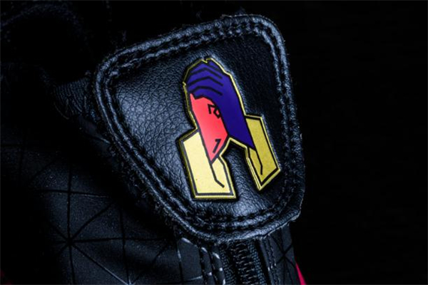 耐克風(fēng)一中國年開箱測評 視覺效果相當(dāng)不錯 耐克風(fēng)一中國年開箱測評 視覺效果相當(dāng)不錯