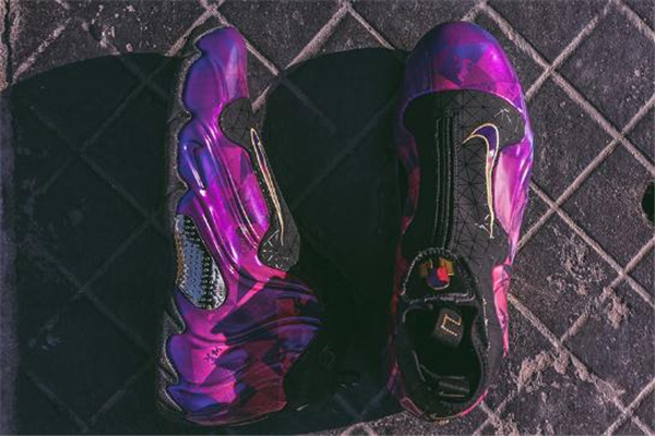 耐克風(fēng)一中國年開箱測評 視覺效果相當(dāng)不錯 耐克風(fēng)一中國年開箱測評 視覺效果相當(dāng)不錯