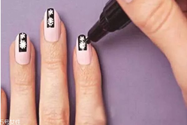 撞色豹紋美甲教程 日系美甲教程 撞色豹紋美甲教程 日系美甲教程