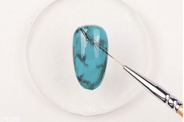 藍(lán)色鉆石美甲教程 藍(lán)色小花美甲教程 藍(lán)色鉆石美甲教程 藍(lán)色小花美甲教程