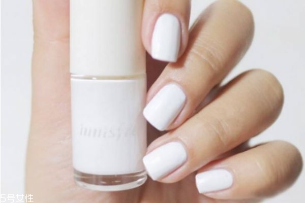 美甲漸變色怎么暈染的 如何做漸變美甲 美甲漸變色怎么暈染的 如何做漸變美甲