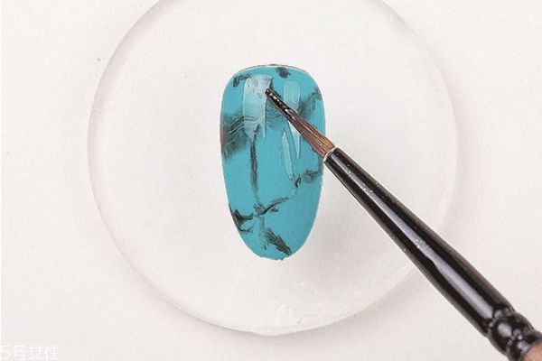 藍(lán)色鉆石美甲教程 藍(lán)色小花美甲教程 藍(lán)色鉆石美甲教程 藍(lán)色小花美甲教程