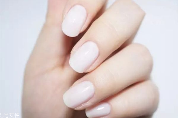 圓點(diǎn)愛心美甲教程 線條美甲教程 圓點(diǎn)愛心美甲教程 線條美甲教程