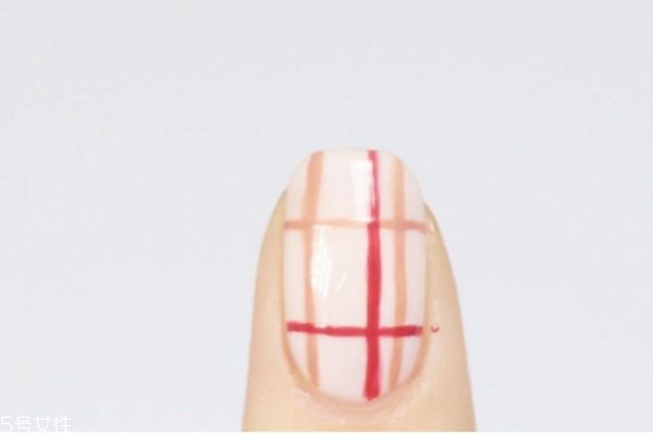 日系田園風(fēng)美甲怎么做 絲絨美甲做法教程 日系田園風(fēng)美甲怎么做 絲絨美甲做法教程