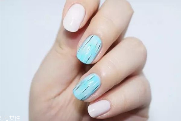 圓點(diǎn)愛心美甲教程 線條美甲教程 圓點(diǎn)愛心美甲教程 線條美甲教程