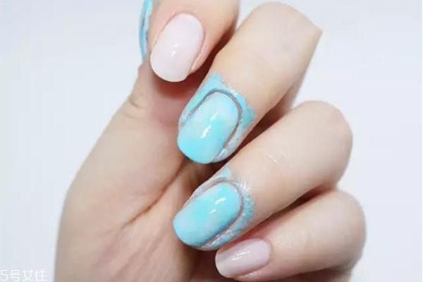 圓點(diǎn)愛心美甲教程 線條美甲教程 圓點(diǎn)愛心美甲教程 線條美甲教程