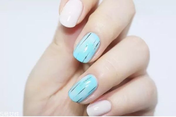 圓點(diǎn)愛心美甲教程 線條美甲教程 圓點(diǎn)愛心美甲教程 線條美甲教程