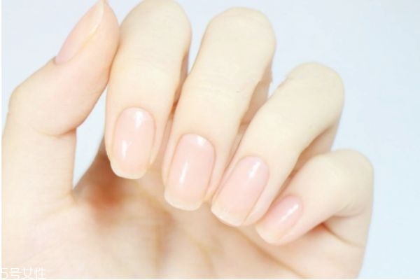 日系田園風(fēng)美甲怎么做 絲絨美甲做法教程 日系田園風(fēng)美甲怎么做 絲絨美甲做法教程