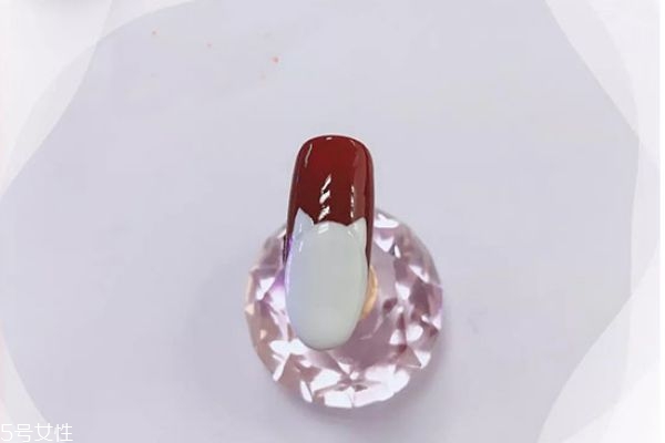 條紋撞色美甲教程 可愛美甲教程 條紋撞色美甲教程 可愛美甲教程