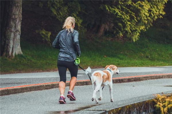 晨練出汗要洗澡嗎 最好洗一下 晨練出汗要洗澡嗎 最好洗一下