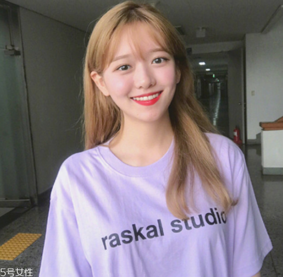 2019流行什么發(fā)色 你和女神之間只差一款流行發(fā)色 2019流行什么發(fā)色 你和女神之間只差一款流行發(fā)色