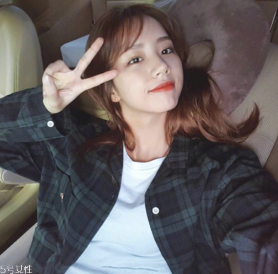 2019流行什么發(fā)色 你和女神之間只差一款流行發(fā)色 2019流行什么發(fā)色 你和女神之間只差一款流行發(fā)色