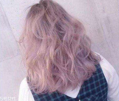 2019流行什么發(fā)色 你和女神之間只差一款流行發(fā)色 2019流行什么發(fā)色 你和女神之間只差一款流行發(fā)色