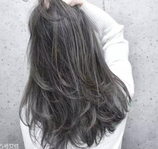 2019流行什么發(fā)色 你和女神之間只差一款流行發(fā)色 2019流行什么發(fā)色 你和女神之間只差一款流行發(fā)色