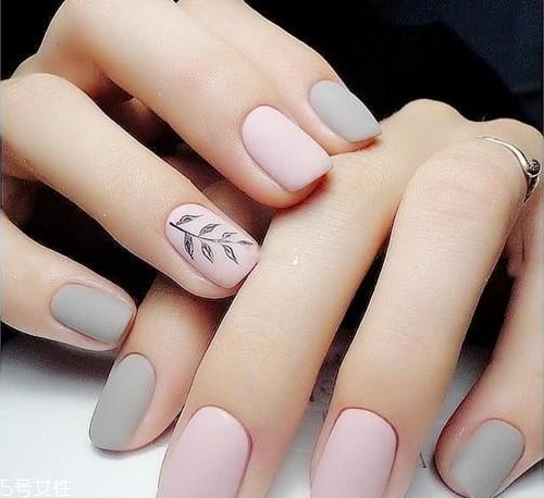 秋冬美甲流行趨勢 美甲秋冬新款圖片 秋冬美甲流行趨勢 美甲秋冬新款圖片