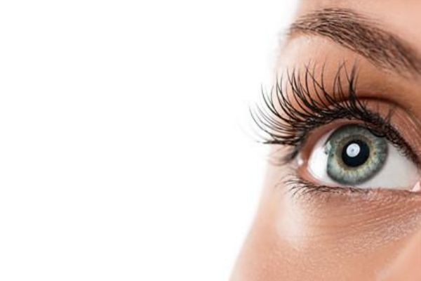 眼睛小怎么化妝能顯大 化妝怎么把眼睛畫(huà)大