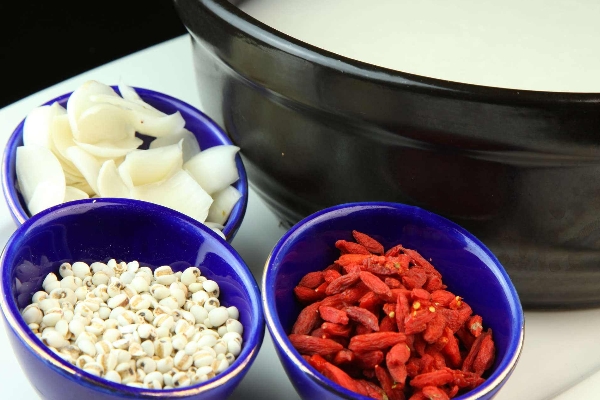 南瓜粥決明子茶 冬天吃對(duì)5種食物不怕胖 南瓜粥決明子茶 冬天吃對(duì)5種食物不怕胖