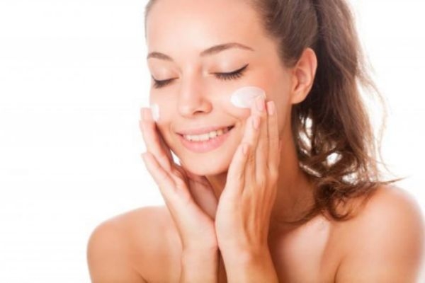 有哪些好用的a醇護(hù)膚品 什么護(hù)膚品含有a醇 有哪些好用的a醇護(hù)膚品 什么護(hù)膚品含有a醇