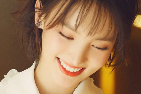 堅持這樣洗臉 你永遠都沒皺紋 堅持這樣洗臉 你永遠都沒皺紋