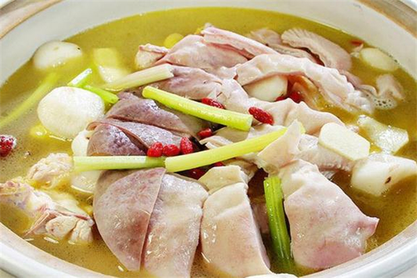 豬肚雞用什么雞好吃 看個(gè)人喜好 豬肚雞用什么雞好吃 看個(gè)人喜好