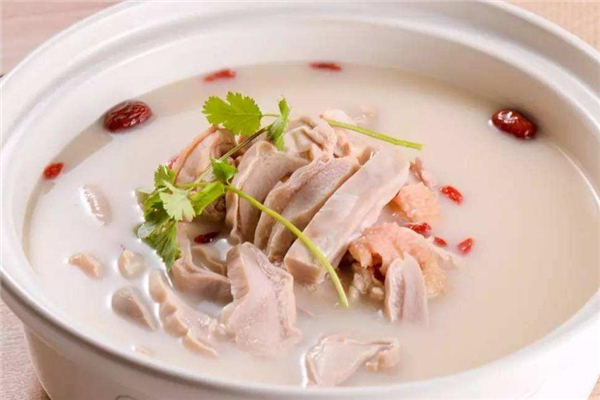 豬肚雞為什么要放牛奶 營養(yǎng)更豐盛 豬肚雞為什么要放牛奶 營養(yǎng)更豐盛