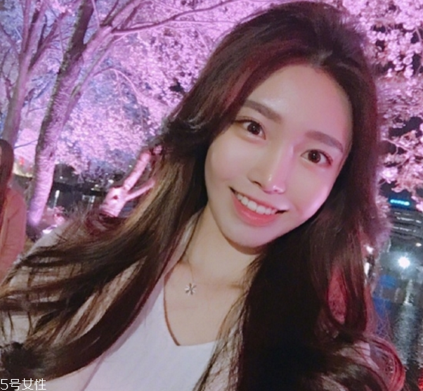 韓式微卷長發(fā) 韓式長卷發(fā)圖片 韓式微卷長發(fā) 韓式長卷發(fā)圖片