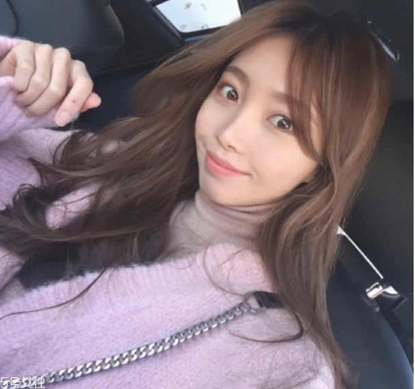 韓式微卷長發(fā) 韓式長卷發(fā)圖片 韓式微卷長發(fā) 韓式長卷發(fā)圖片