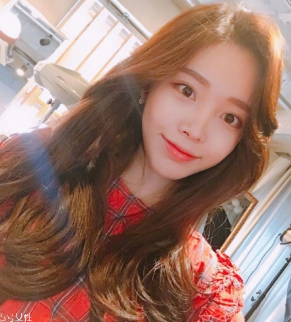 韓式微卷長發(fā) 韓式長卷發(fā)圖片 韓式微卷長發(fā) 韓式長卷發(fā)圖片