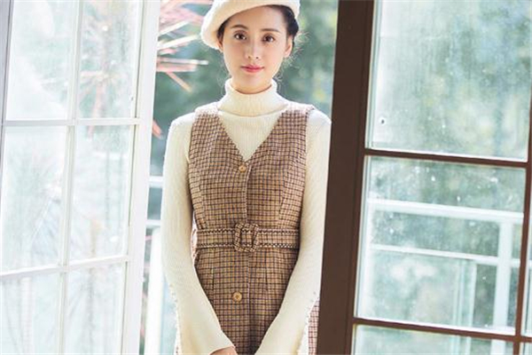 女生冬天穿什么裙子好看 遮住大粗腿 女生冬天穿什么裙子好看 遮住大粗腿