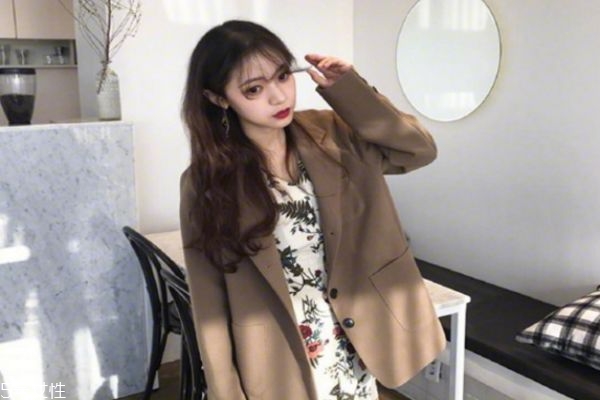 韓式微卷長發(fā) 韓式長卷發(fā)圖片 韓式微卷長發(fā) 韓式長卷發(fā)圖片