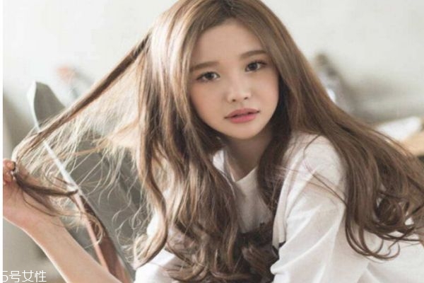 長卷發(fā)圖片2019款 大卷長發(fā)圖片 長卷發(fā)圖片2019款 大卷長發(fā)圖片