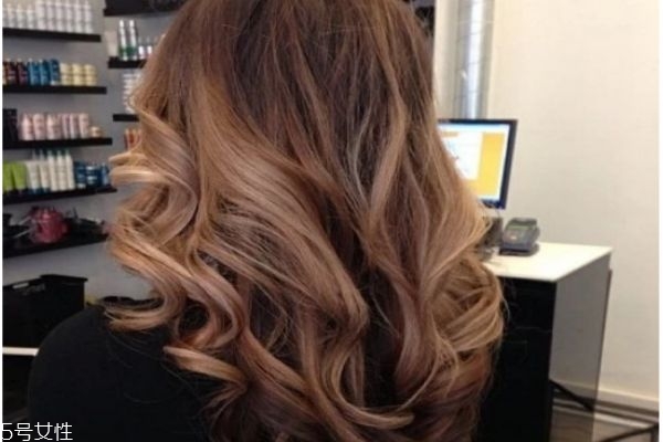 長卷發(fā)圖片2019款 大卷長發(fā)圖片 長卷發(fā)圖片2019款 大卷長發(fā)圖片