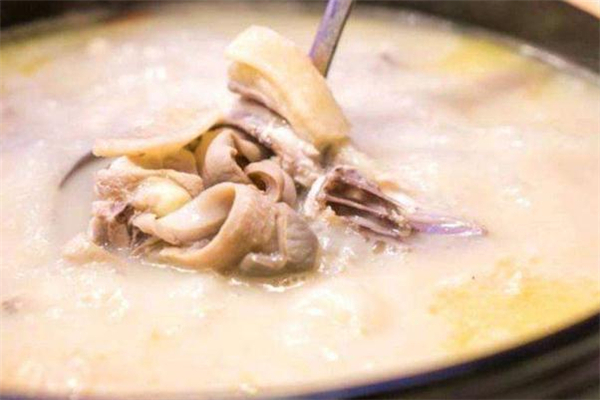 豬肚雞湯有點(diǎn)苦是什么原因 材料處理不干凈 豬肚雞湯有點(diǎn)苦是什么原因 材料處理不干凈