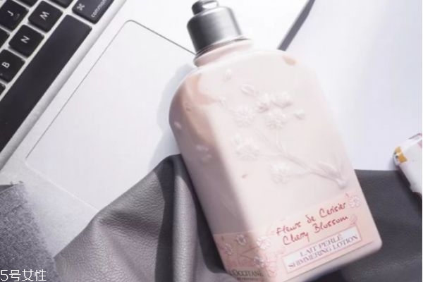 水潤(rùn)型身體乳有哪些 日本最好用的幾款身體乳 水潤(rùn)型身體乳有哪些 日本最好用的幾款身體乳