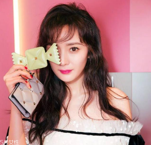 各種長(zhǎng)卷發(fā)名稱及圖片 長(zhǎng)卷發(fā)圖集 各種長(zhǎng)卷發(fā)名稱及圖片 長(zhǎng)卷發(fā)圖集