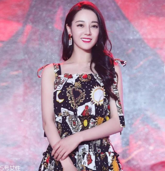 各種長(zhǎng)卷發(fā)名稱及圖片 長(zhǎng)卷發(fā)圖集 各種長(zhǎng)卷發(fā)名稱及圖片 長(zhǎng)卷發(fā)圖集