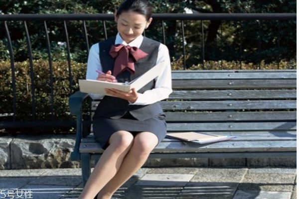 幾款職業(yè)范發(fā)型,總有你喜歡的 幾款職業(yè)范發(fā)型,總有你喜歡的