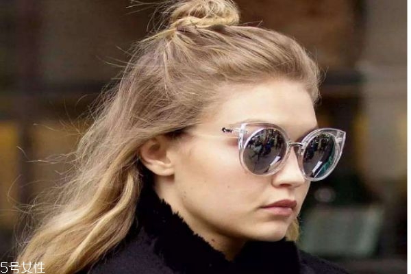 寬臉適合什么發(fā)型 寬臉女生適合的發(fā)型 寬臉適合什么發(fā)型 寬臉女生適合的發(fā)型