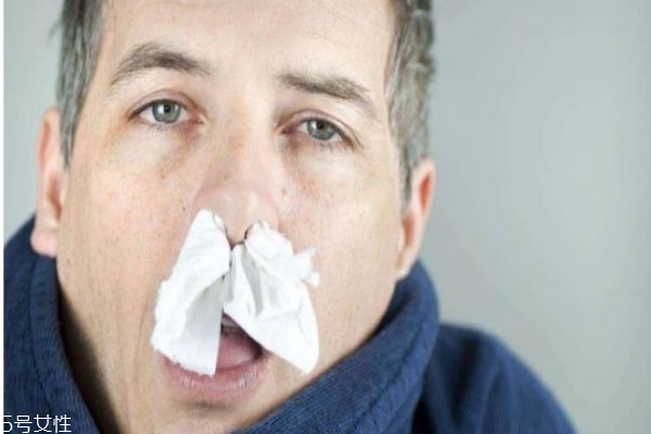 鼻子常常一邊通一邊不通？