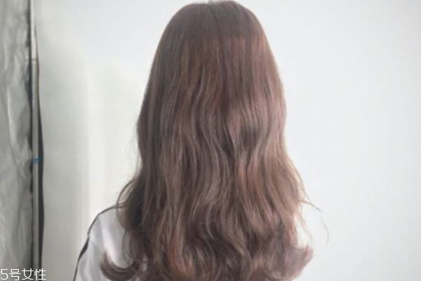 蜜茶棕是什么顏色 暖色系發(fā)色圖片 蜜茶棕是什么顏色 暖色系發(fā)色圖片