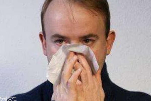 鼻子常常一邊通一邊不通？