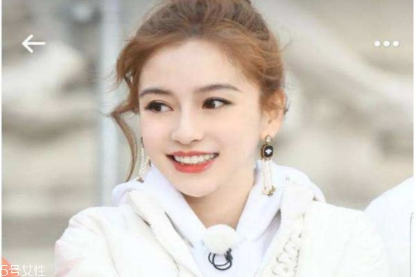 長(zhǎng)臉適合什么發(fā)型 長(zhǎng)臉女生禁忌的發(fā)型 長(zhǎng)臉適合什么發(fā)型 長(zhǎng)臉女生禁忌的發(fā)型