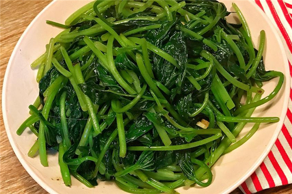 紅薯葉可以泡茶喝嗎 對(duì)身體很好 紅薯葉可以泡茶喝嗎 對(duì)身體很好