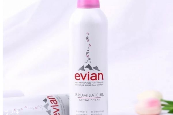 保濕噴霧有哪些 補(bǔ)水保濕噴霧排行榜 保濕噴霧有哪些 補(bǔ)水保濕噴霧排行榜