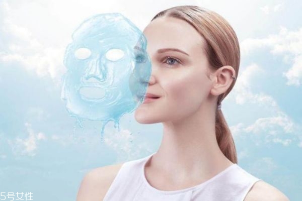 牛奶蜂蜜面膜的作用 保濕蜂蜜面膜做法 牛奶蜂蜜面膜的作用 保濕蜂蜜面膜做法