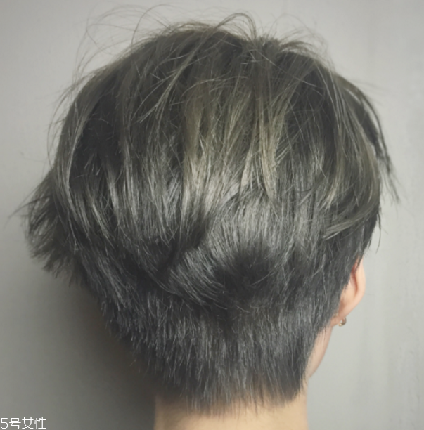 棕灰色頭發(fā)需要漂嗎 棕灰色頭發(fā)圖片 棕灰色頭發(fā)需要漂嗎 棕灰色頭發(fā)圖片