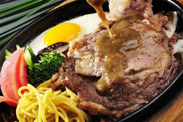 肉眼牛排煎多久能熟 看不同熟度 肉眼牛排煎多久能熟 看不同熟度