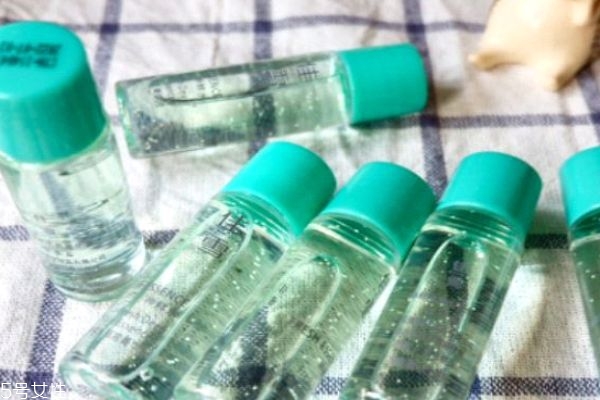 佳雪神鮮水適合油皮嗎 可以放心使用 佳雪神鮮水適合油皮嗎 可以放心使用