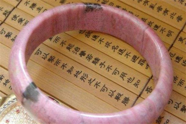 桃花玉值錢嗎 收藏價(jià)值并不高