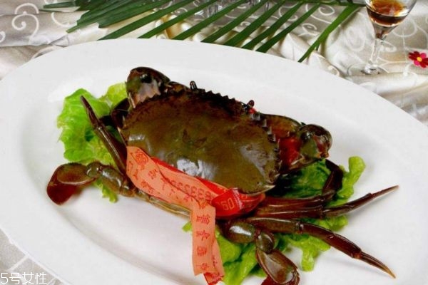 青蟹里面黑色膏能吃嗎 吃螃蟹的禁忌 青蟹里面黑色膏能吃嗎 吃螃蟹的禁忌